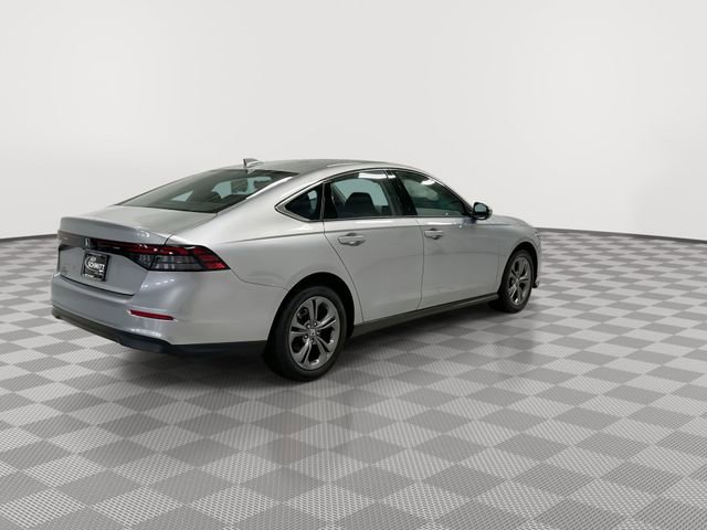 Used 2024 Honda Accord EX image 11