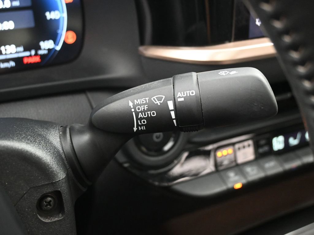 Used 2024 Toyota Crown Limited image 15