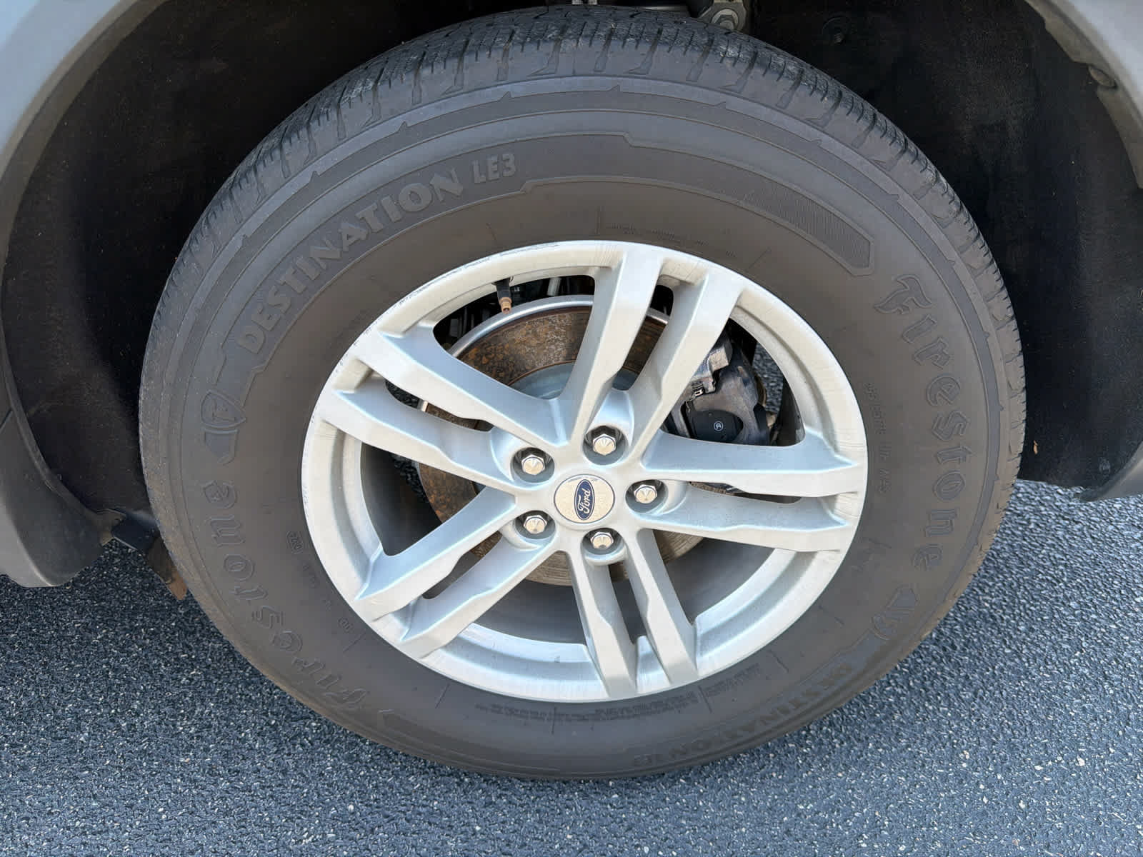 Used 2023 Ford Explorer XLT RWD image 28