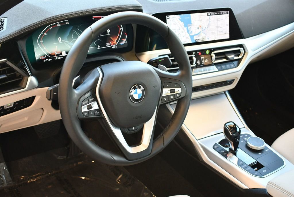 Used 2020 BMW 330i Sedan w/ Premium Package image 12