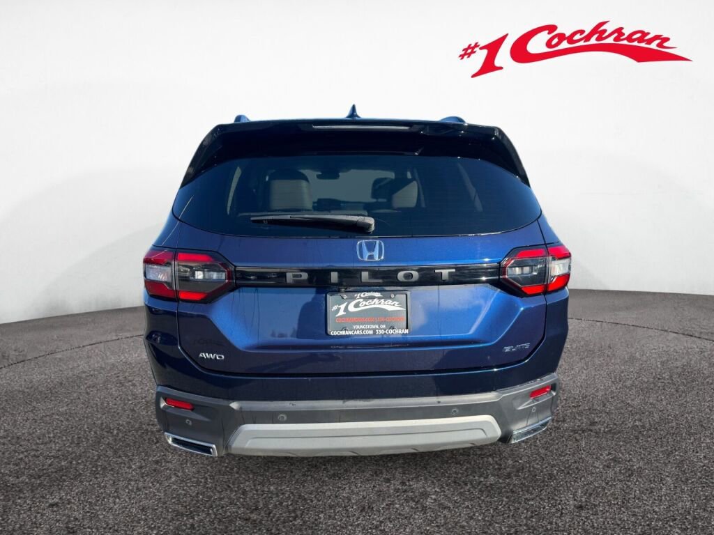 Used 2023 Honda Pilot Elite image 6