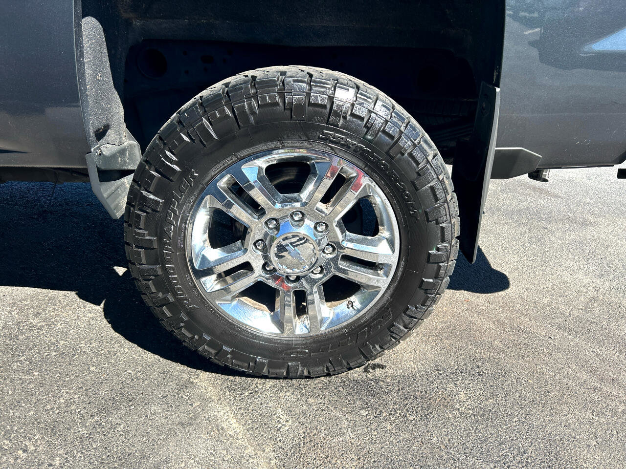 Used 2019 Chevrolet Silverado 2500 High Country w/ Duramax Plus Package image 19