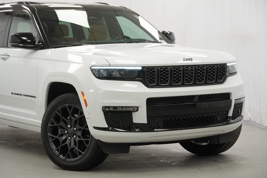 Certified 2024 Jeep Grand Cherokee L Summit image 3