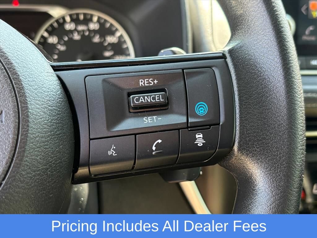 Used 2023 Nissan Rogue SV AWD/4WD image 16