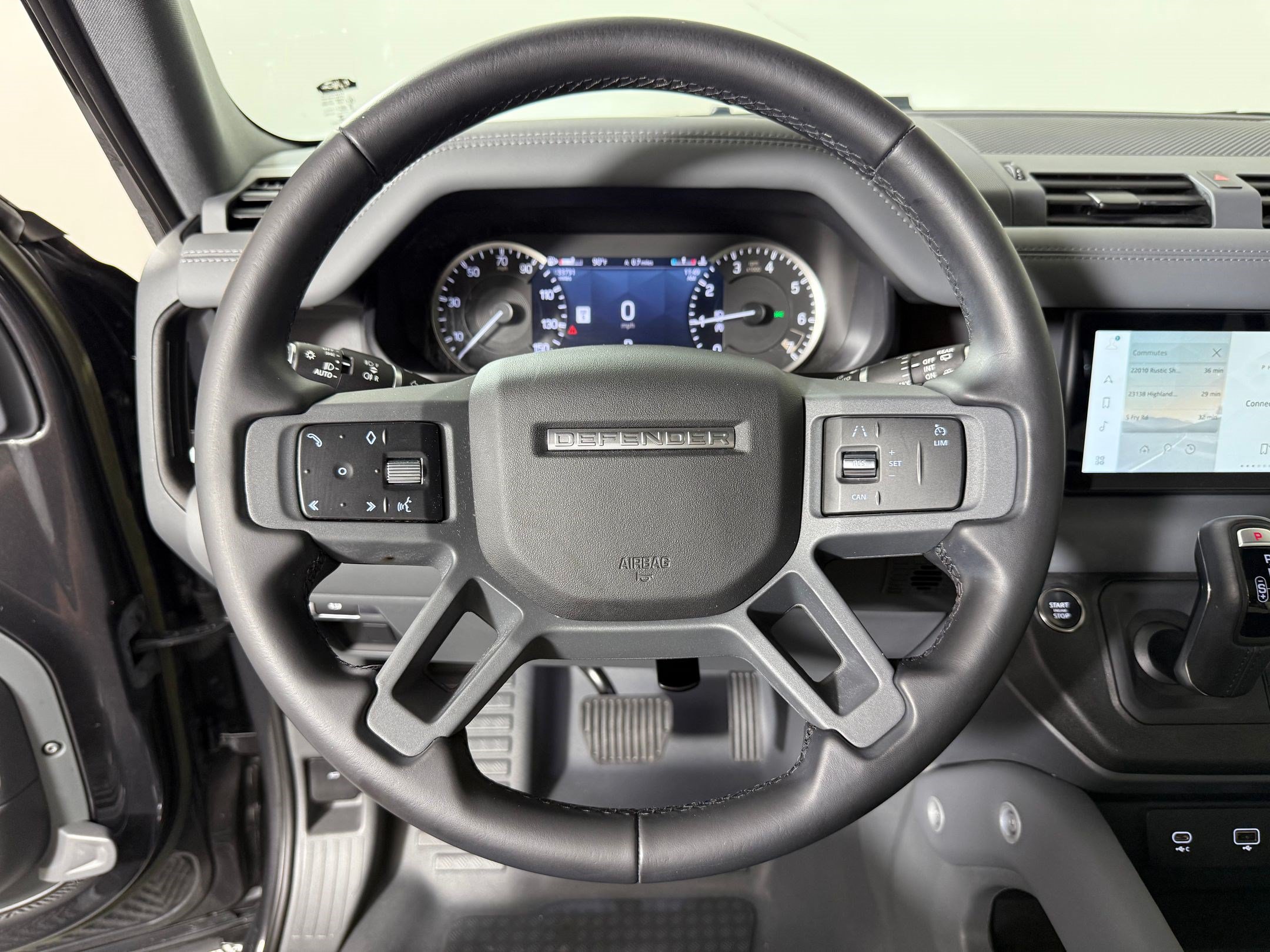 Used 2023 Land Rover Defender 110 X-Dynamic SE AWD/4WD image 27