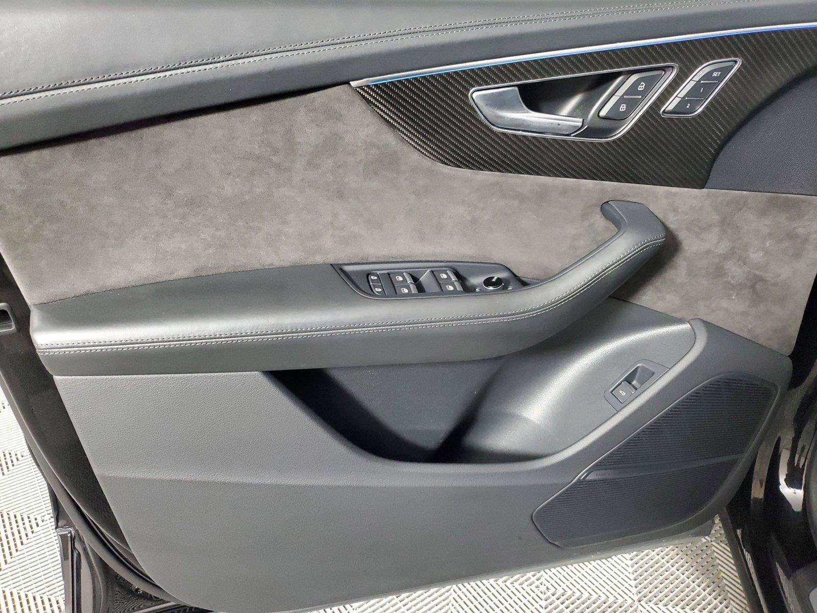 Used 2021 Audi RS Q8 w/ Black Optic Package AWD/4WD image 18