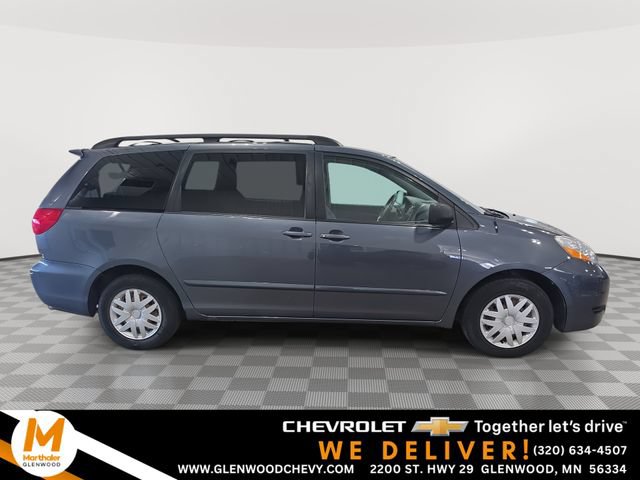 Used 2007 Toyota Sienna LE w/ LE Pkg 2