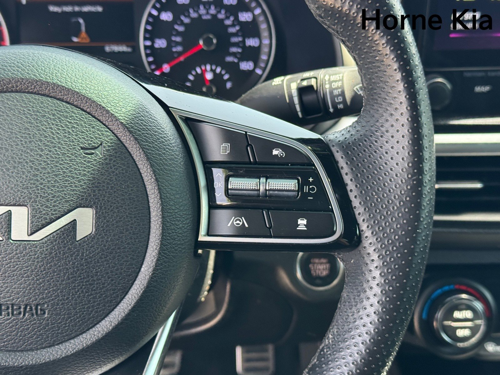 Certified 2023 Kia Forte GT-Line w/ GT-Line Premium Package image 17