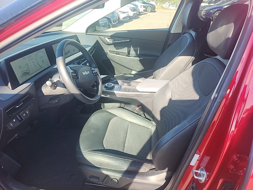 Certified 2024 Kia EV6 Light RWD image 19