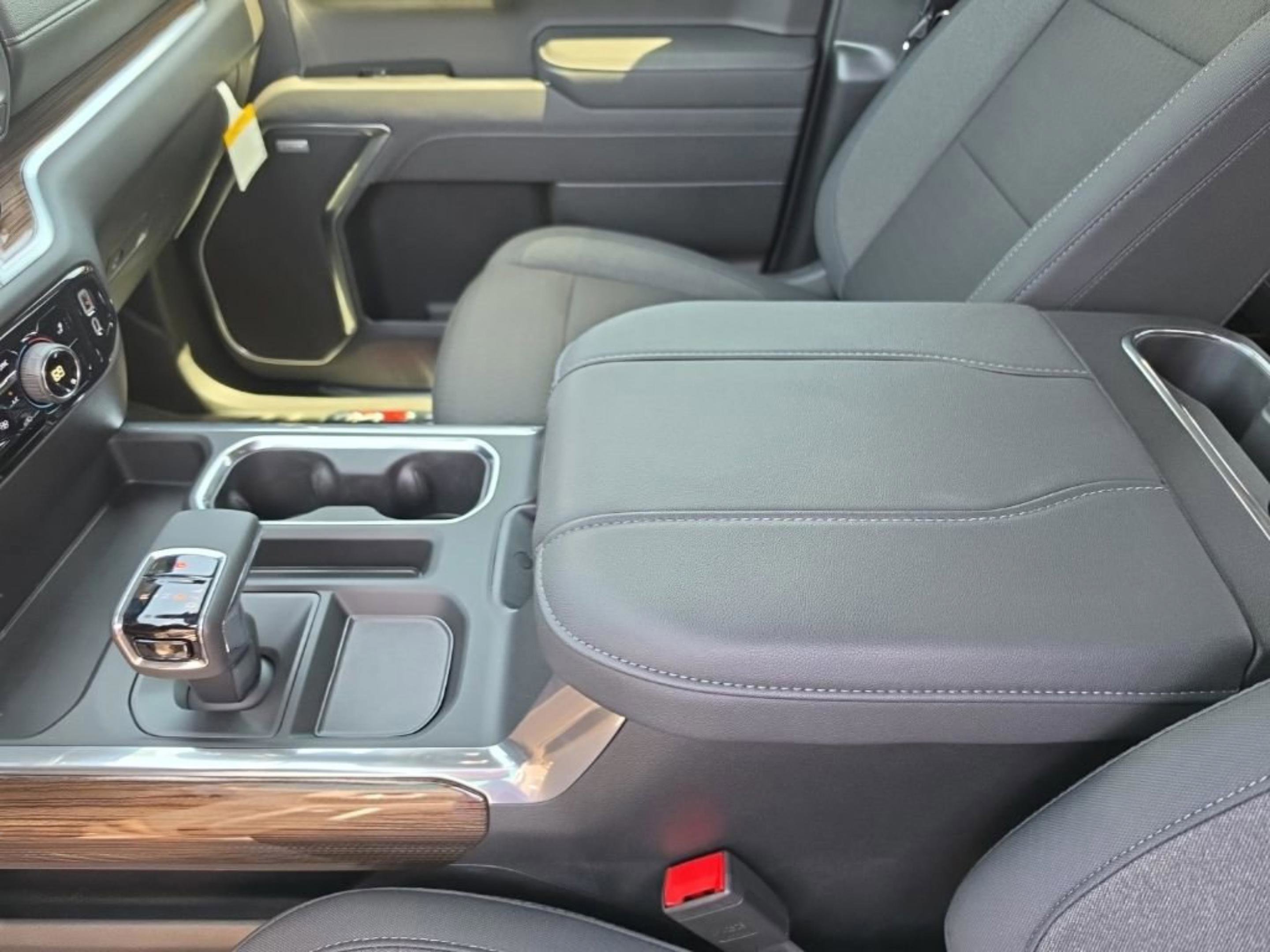 New 2026 Chevrolet Silverado 1500 RST AWD/4WD image 16