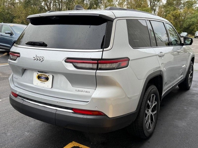 Used 2024 Jeep Grand Cherokee L Limited w/ Luxury Tech Group II image 6
