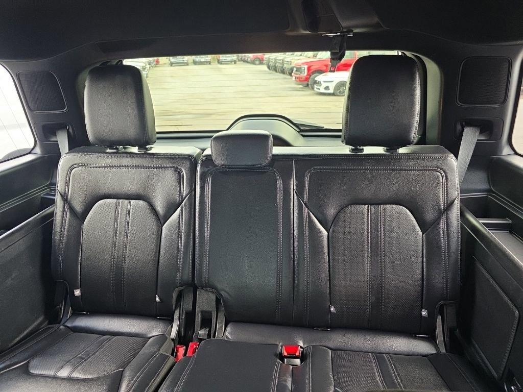 Used 2021 Ford Expedition Limited image 32