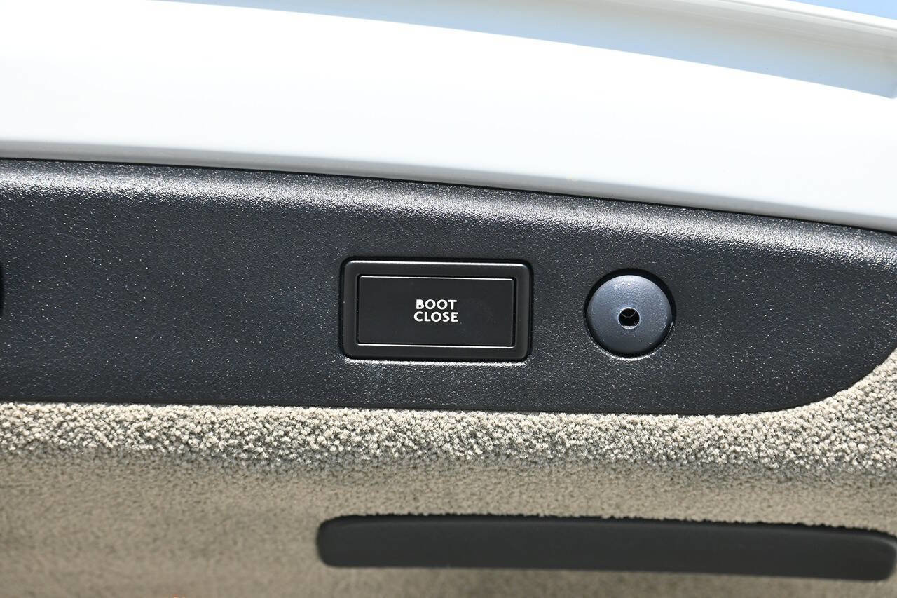 Used 2012 Bentley Flying Spur Flying Spur image 30