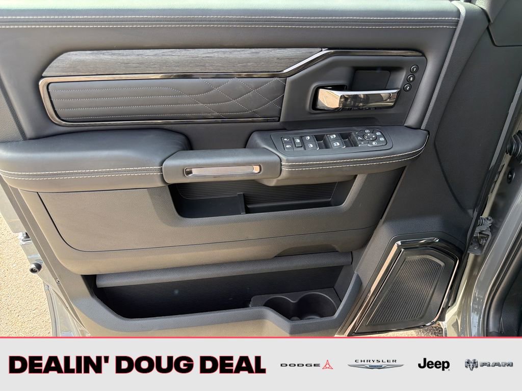 New 2026 RAM 3500 Limited AWD/4WD image 10