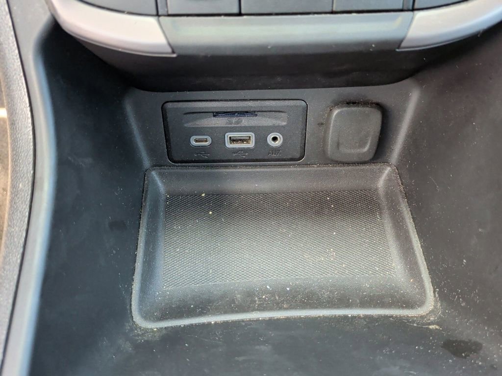 Used 2023 GMC Terrain AT4 image 28