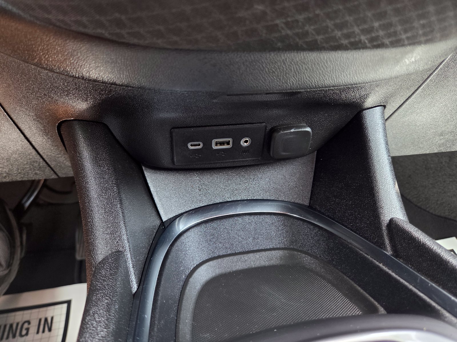Used 2024 Chevrolet Malibu LT FWD image 35