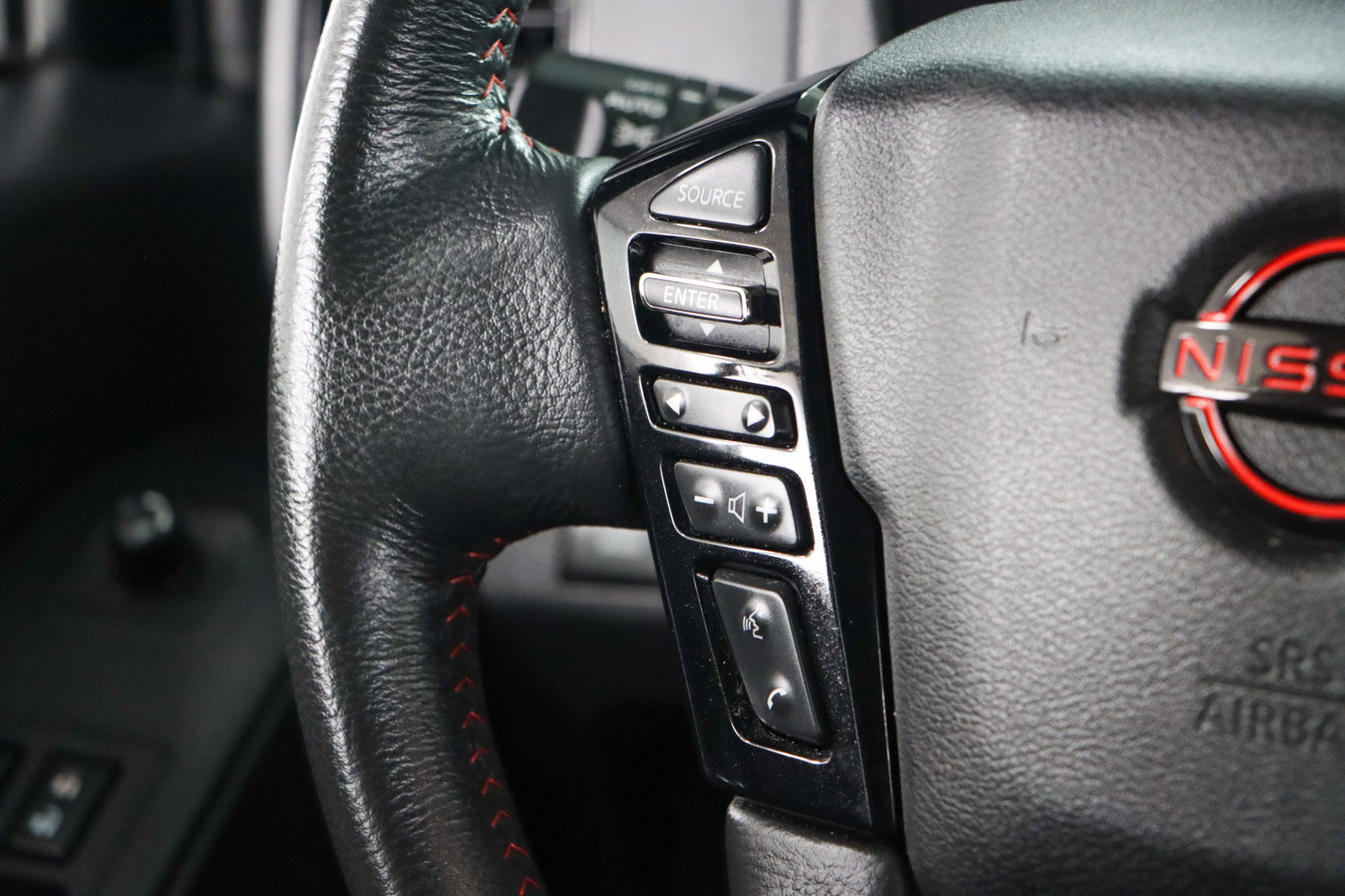 Used 2024 Nissan Frontier PRO-4X w/ Off-Road Protection Package image 14