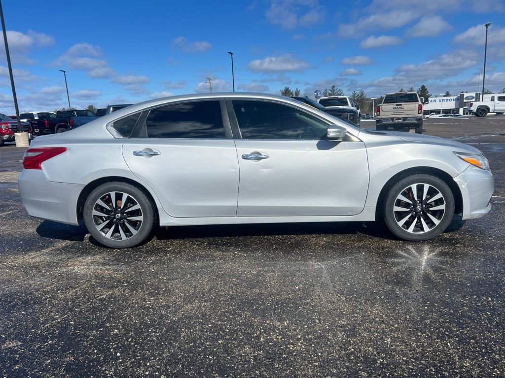 Used 2018 Nissan Altima 2.5 SL FWD image 7