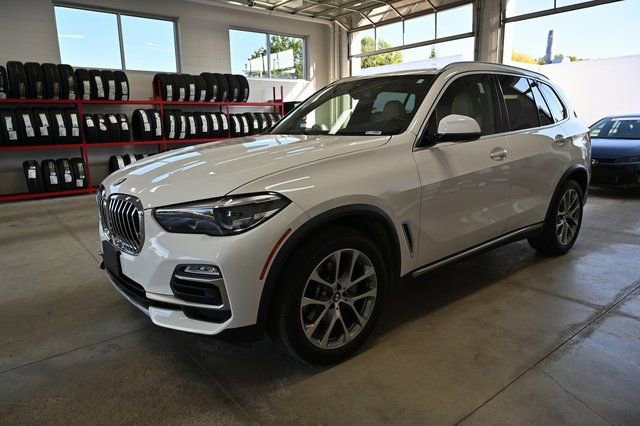 Used 2021 BMW X5 xDrive40i w/ Premium Package image 8