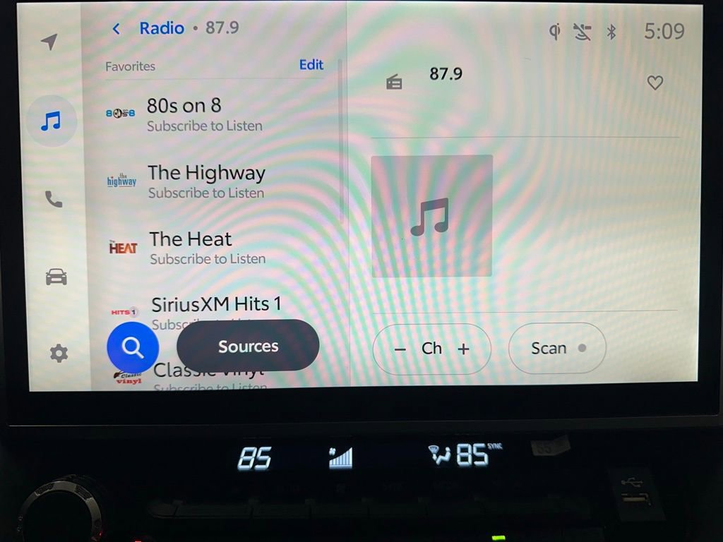 Used 2025 Toyota Tundra Platinum image 28