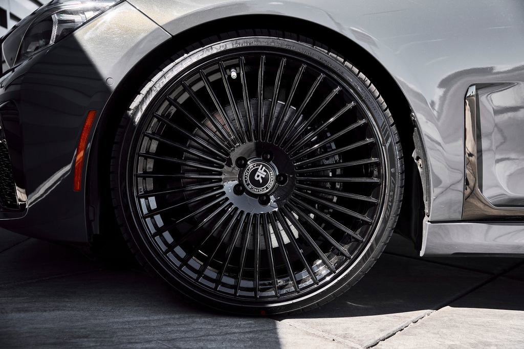 Used 2022 BMW M760i xDrive w/ Luxury Rear Seating Package image 3