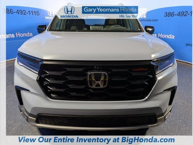 Certified 2025 Honda Pilot TrailSport image 12