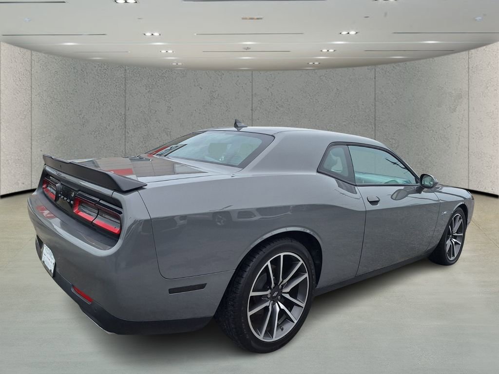 Used 2023 Dodge Challenger R/T w/ Plus Package image 5