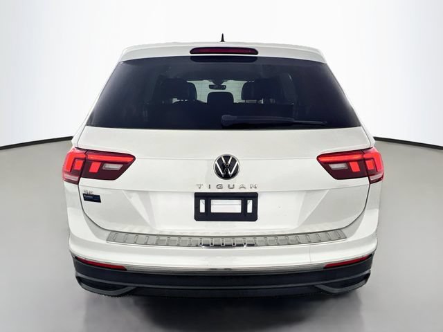 Used 2023 Volkswagen Tiguan SE FWD image 7