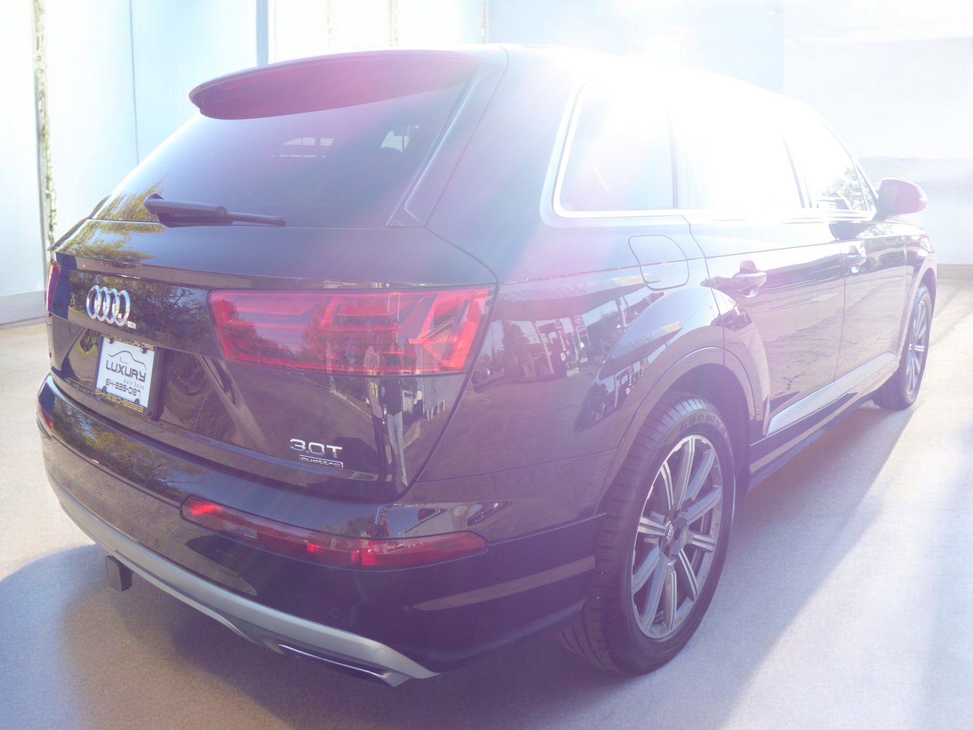 Used 2017 Audi Q7 3.0T Prestige w/ Prestige Package image 10