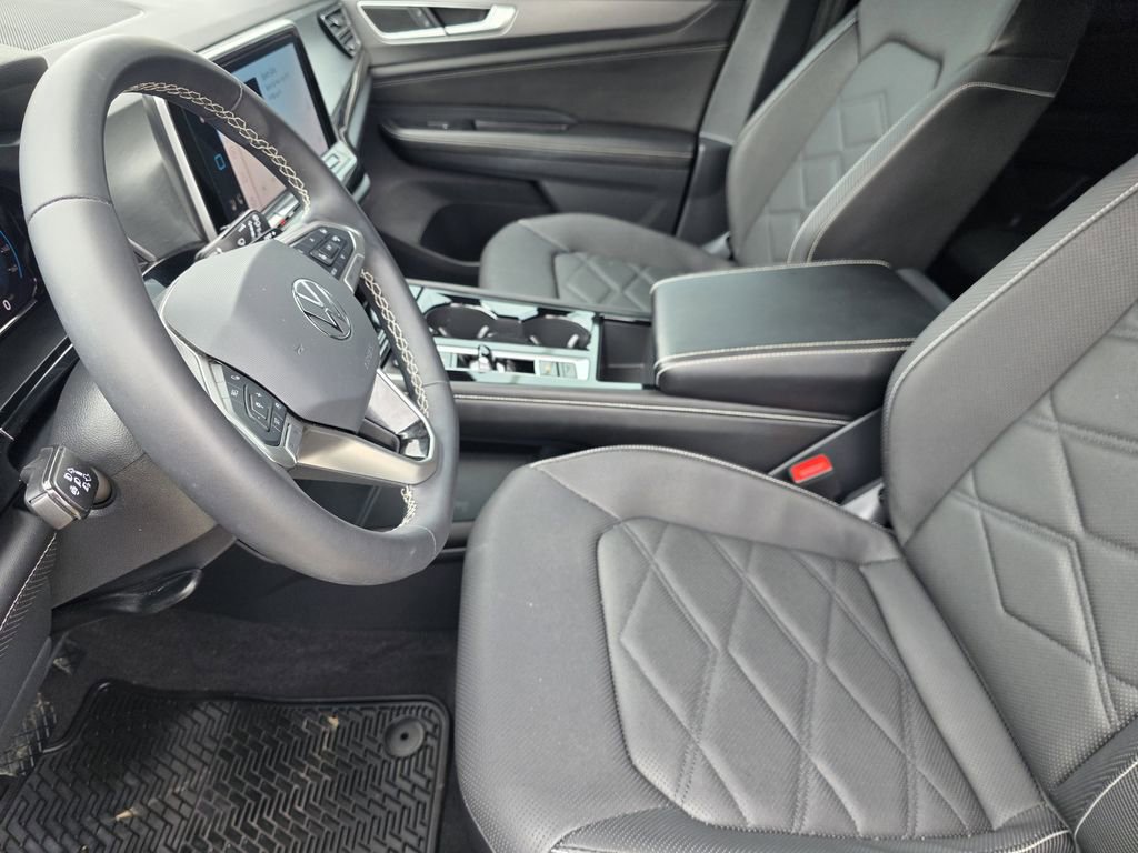 New 2026 Volkswagen Atlas Cross Sport SE FWD image 12