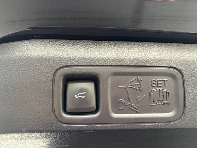 Used 2022 Ford Expedition Max Limited AWD/4WD image 18
