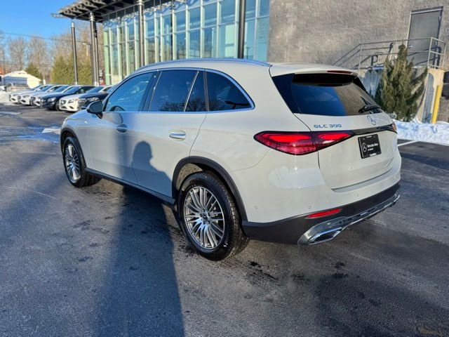 Used 2026 Mercedes-Benz GLC 300 4MATIC image 5