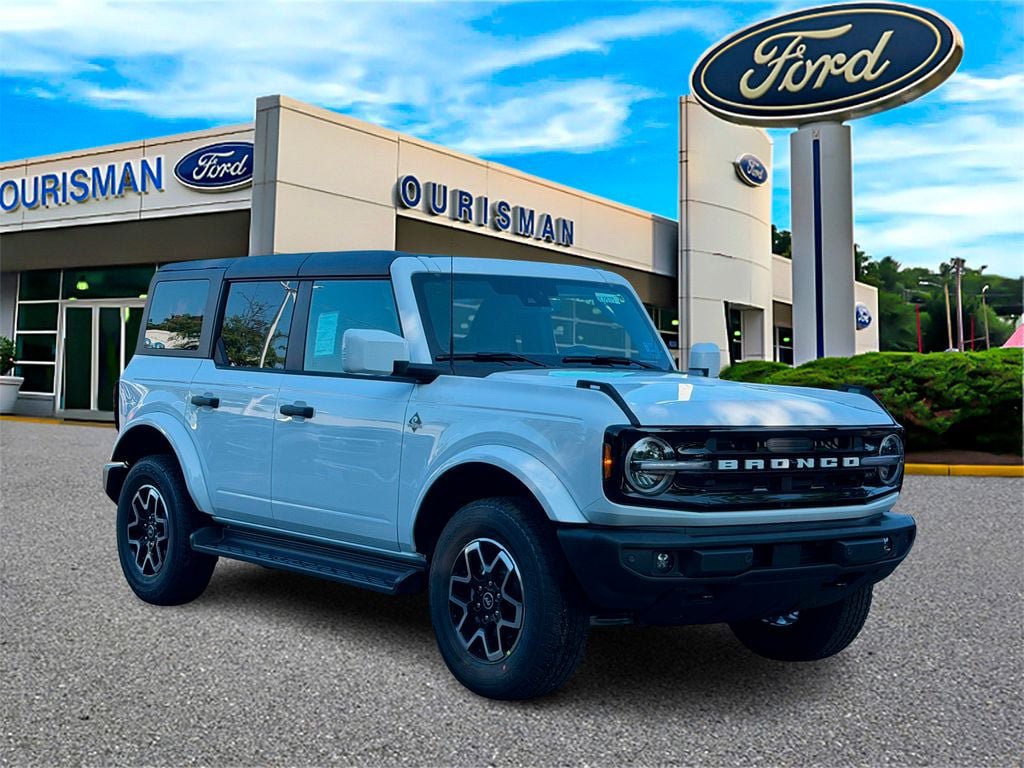 New 2026 Ford Bronco Outer Banks AWD/4WD image 1