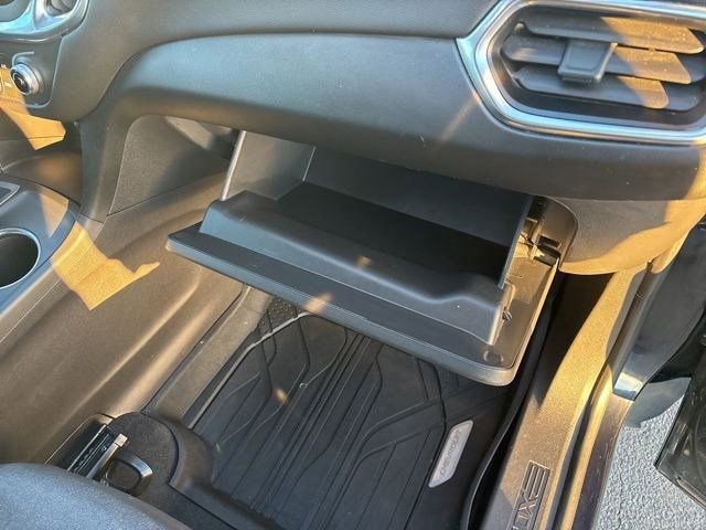 Used 2021 Chevrolet Equinox LT image 43