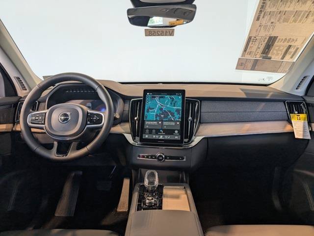 New 2026 Volvo XC90 B6 Plus w/ Protection Package Premier AWD/4WD image 11