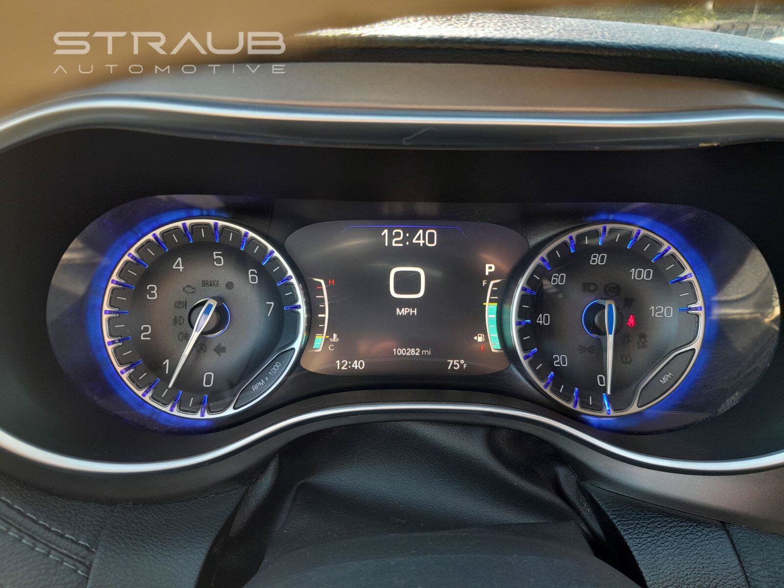Used 2019 Chrysler Pacifica Limited FWD image 12