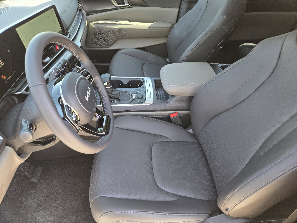 New 2026 Kia Carnival image 9