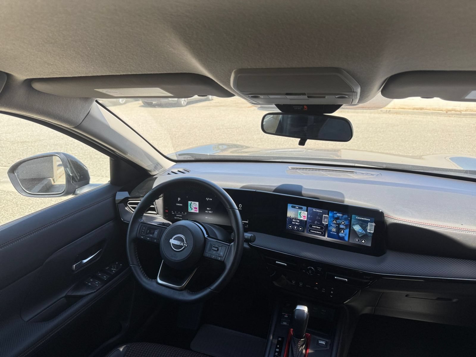 Used 2026 Nissan Kicks SR AWD/4WD image 33