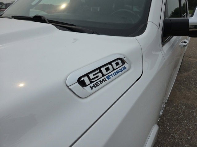 Used 2022 RAM 1500 Limited image 15
