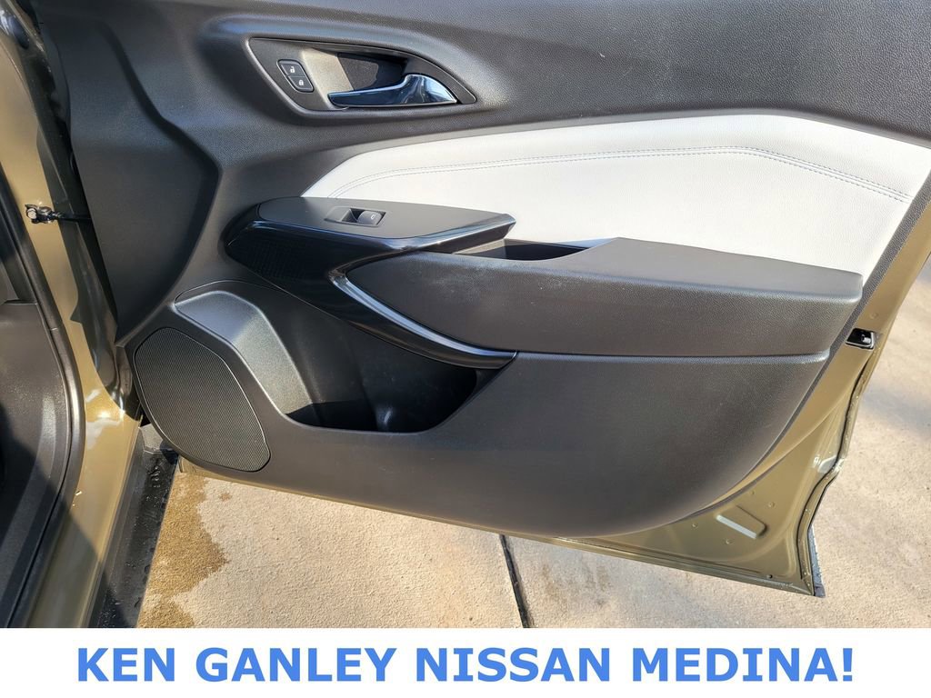 Used 2024 Chevrolet Trax LT image 49