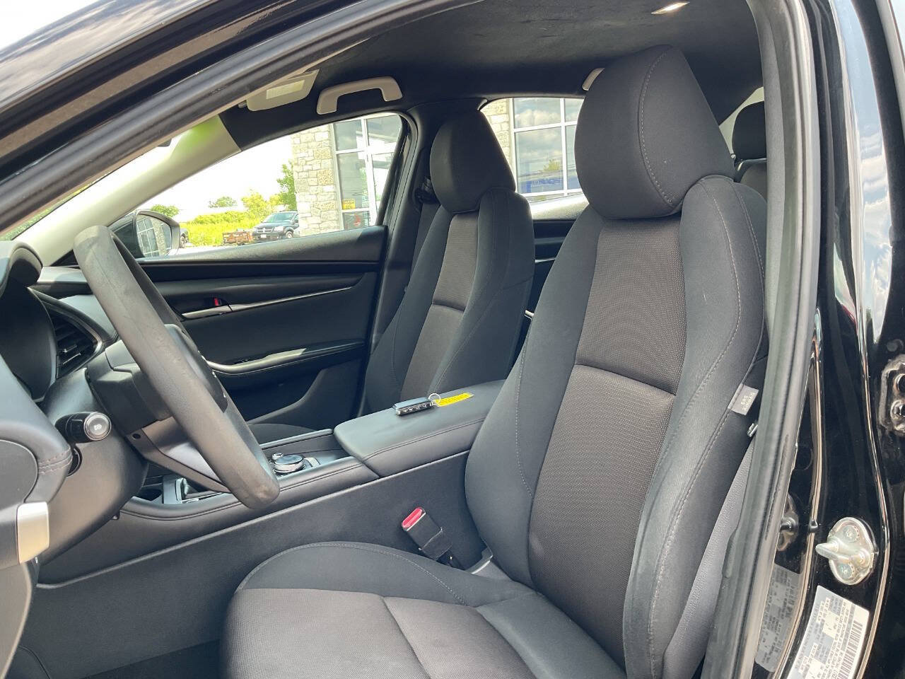 Used 2020 MAZDA MAZDA3 Sedan FWD image 15