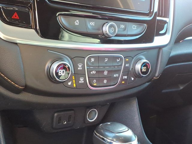 Used 2019 Chevrolet Traverse RS image 14