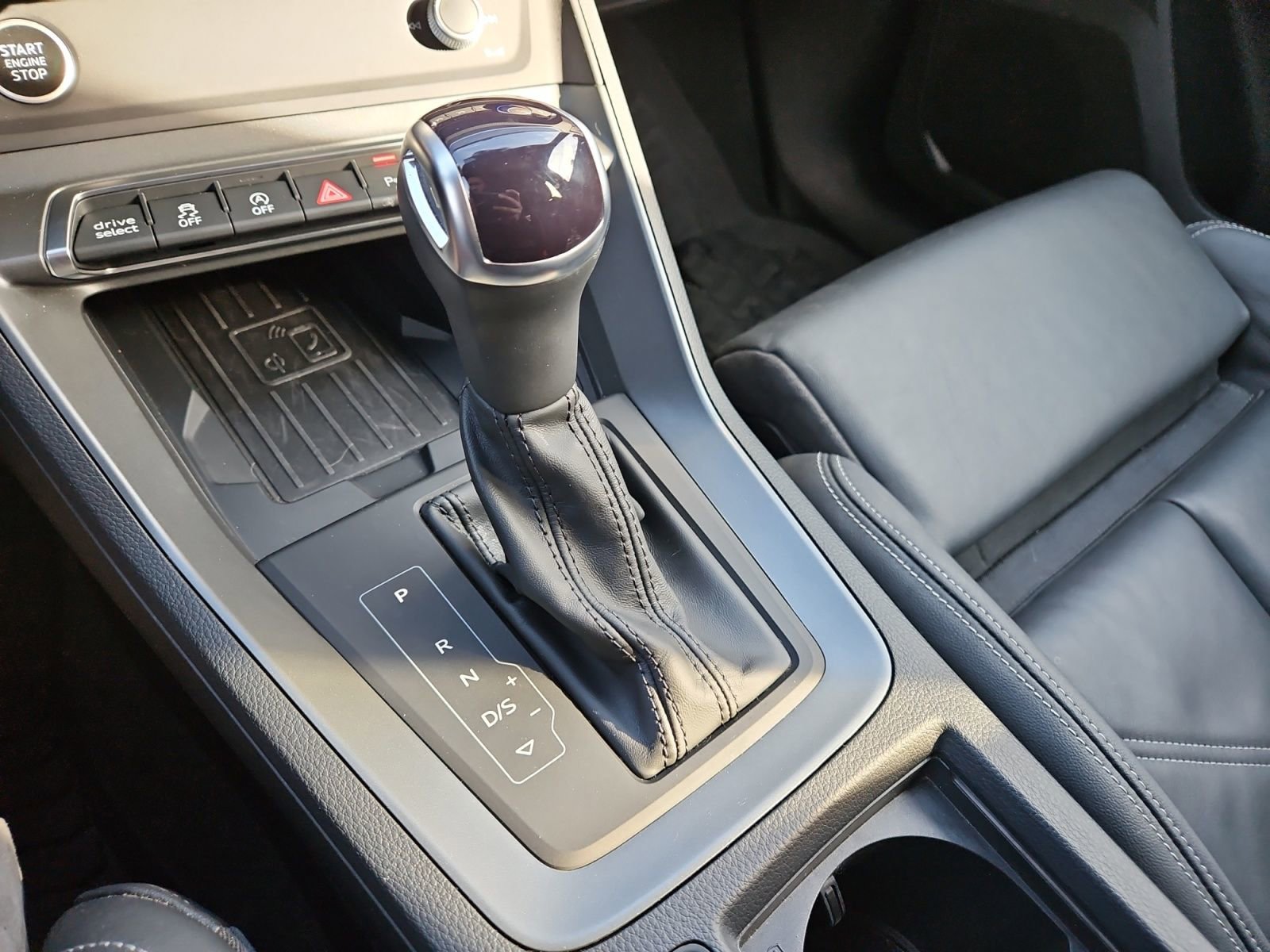 Used 2024 Audi Q3 2.0T Premium Plus image 27