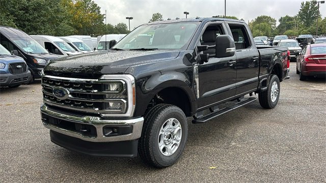 New 2026 Ford F250 XLT image 2
