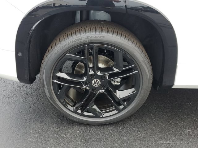 New 2026 Volkswagen Tiguan SE R-Line AWD/4WD image 5