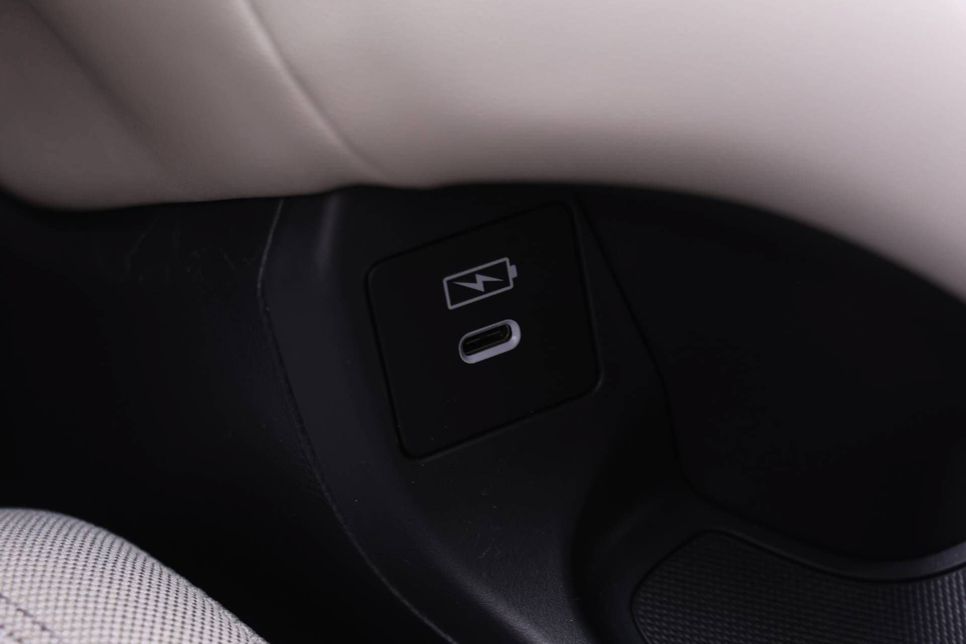 New 2027 Honda HR-V LX image 10