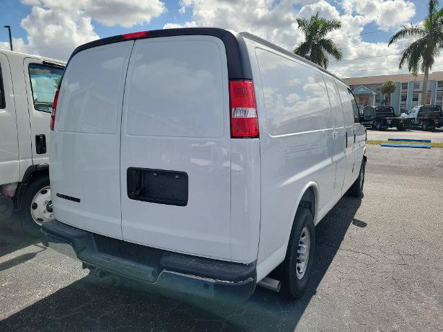New 2025 Chevrolet Express 2500 Extended w/ Driver Convenience Package RWD image 4