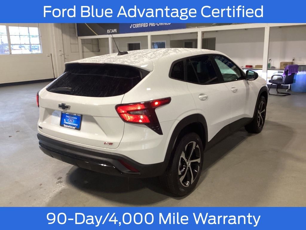 Used 2024 Chevrolet Trax RS image 7