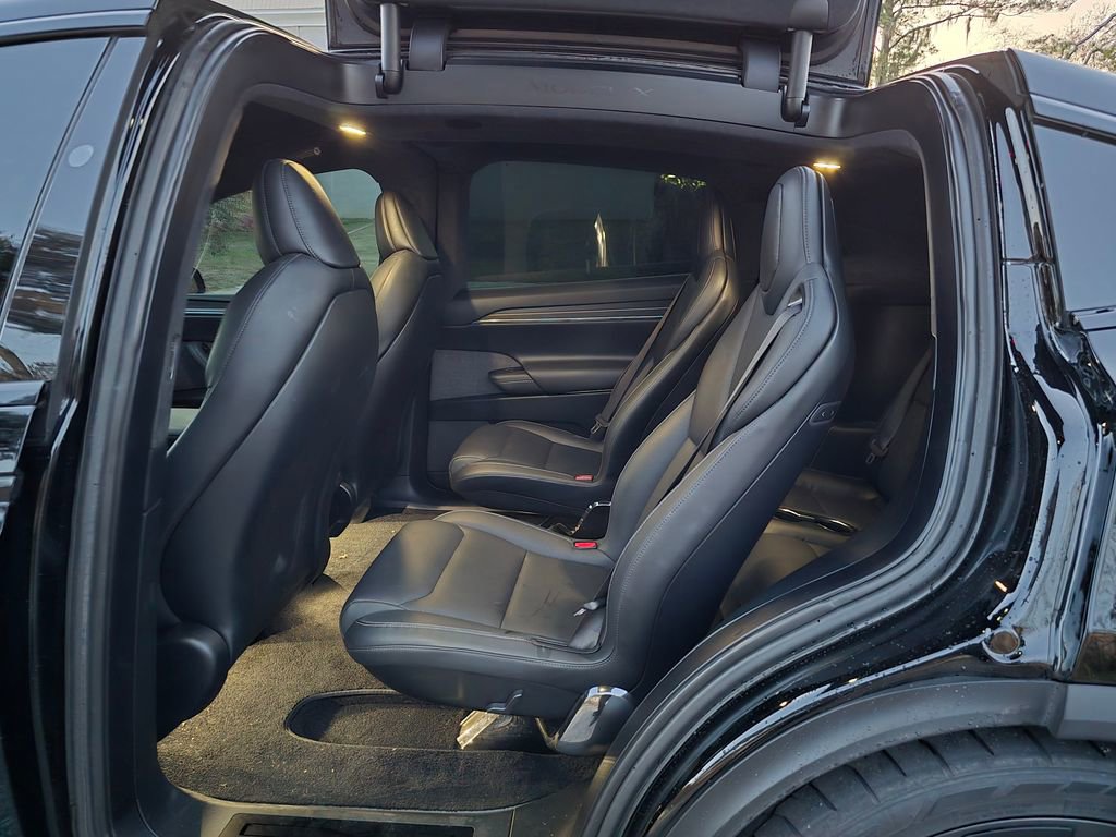 Used 2022 Tesla Model X Plaid image 39