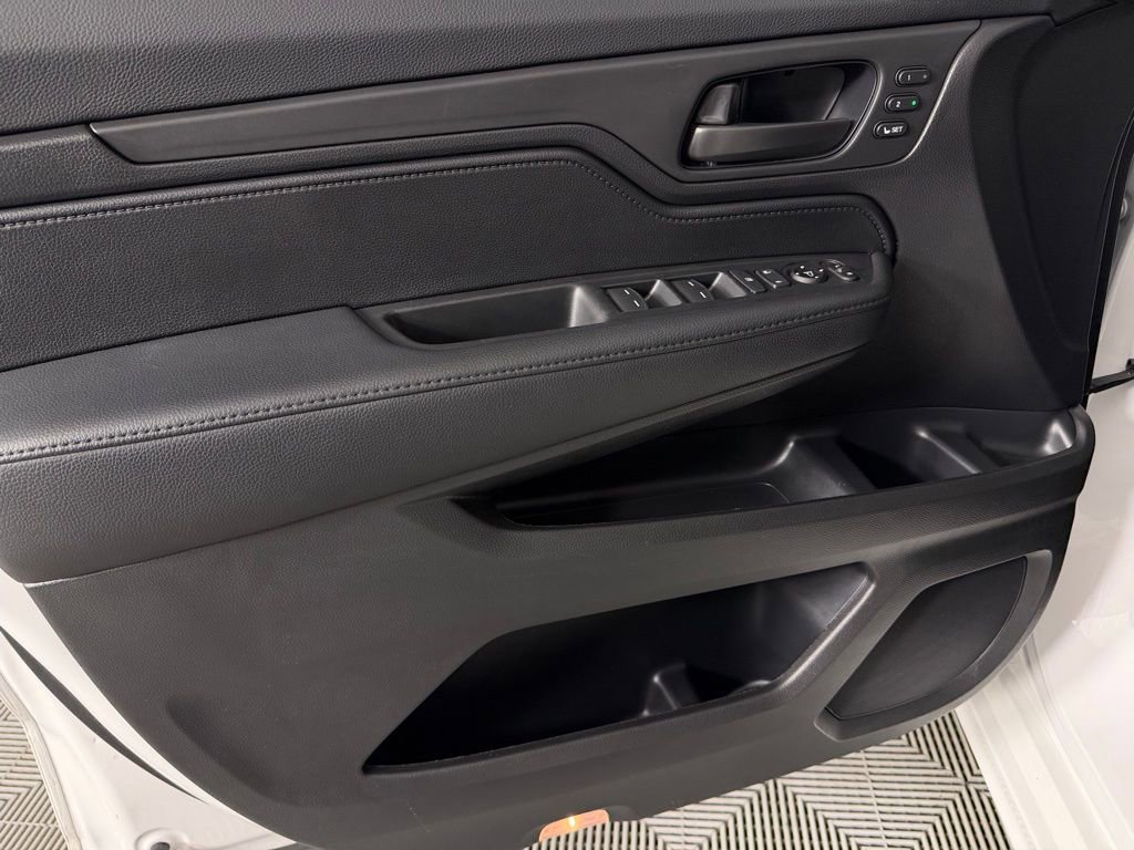 Used 2025 Honda Odyssey Sport-L image 22